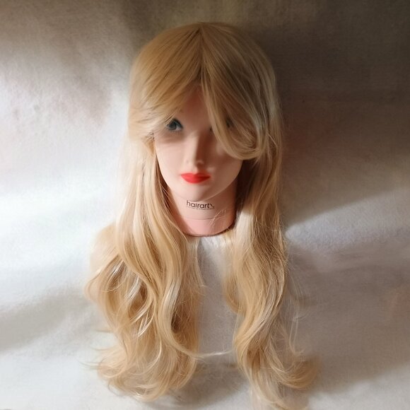 NWOT: New Long Curly Wig 70CM Light Blonde Color - Picture 1 of 8